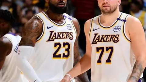 土超升班马宣布巴洛特利签约三年