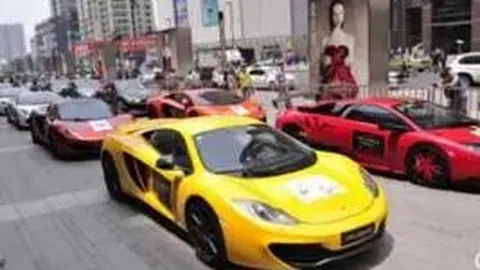 澳印激战正酣，阿德莱德球场LED灯屡次“黯淡”成奇观